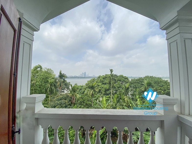 Garden house 4 bedrooms river view for rent in Ngoc Thuy, Long Bien district